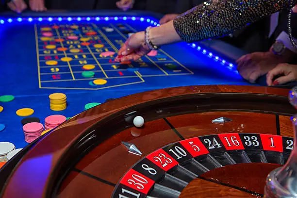 Dashboard permainan skyidn99 dengan pilihan slot dan live dealer